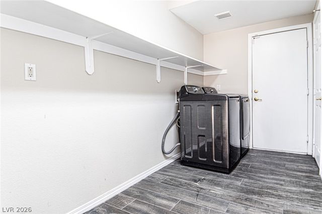 6545 Black Oaks Street, North Las Vegas, NV 89084