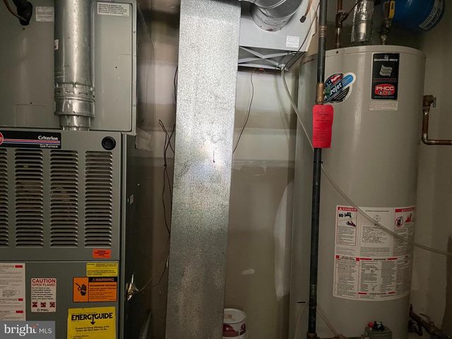 46 WARWICK RD, Princeton Junction, NJ 08550