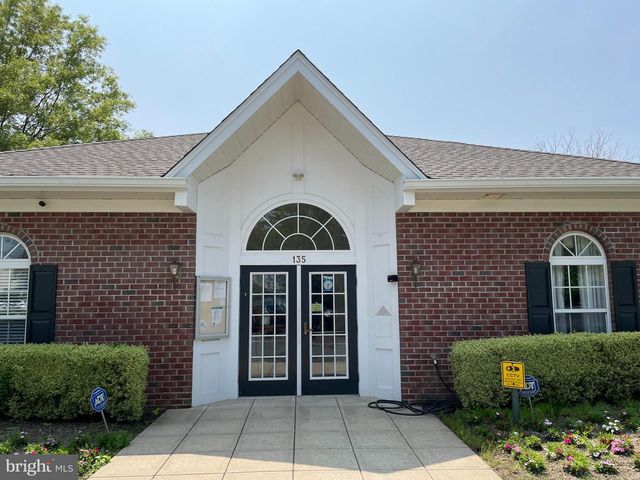 46 WARWICK RD, Princeton Junction, NJ 08550