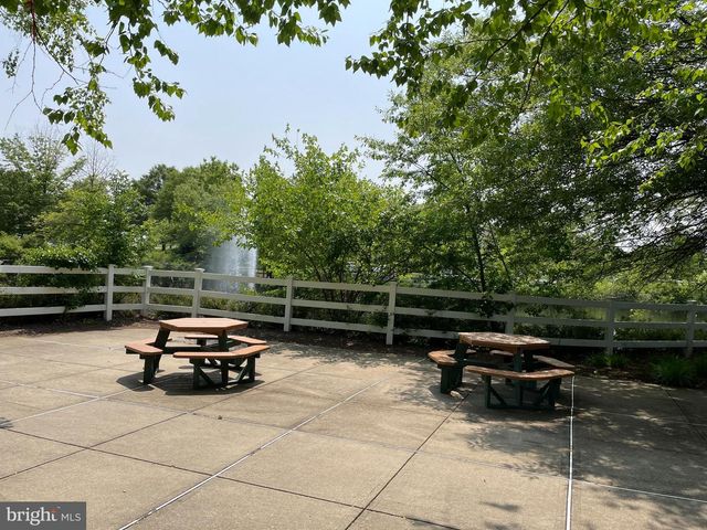 46 WARWICK RD, Princeton Junction, NJ 08550