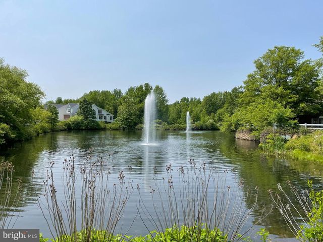 46 WARWICK RD, Princeton Junction, NJ 08550