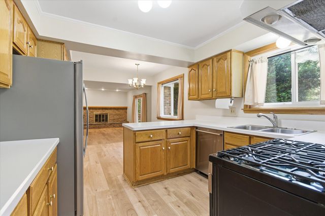 2825 Tuebingen Parkway, Ann Arbor, MI 48105