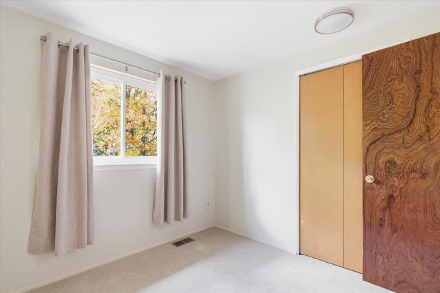 2825 Tuebingen Parkway, Ann Arbor, MI 48105