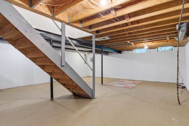 2825 Tuebingen Parkway, Ann Arbor, MI 48105