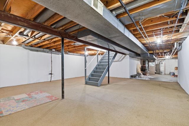 2825 Tuebingen Parkway, Ann Arbor, MI 48105