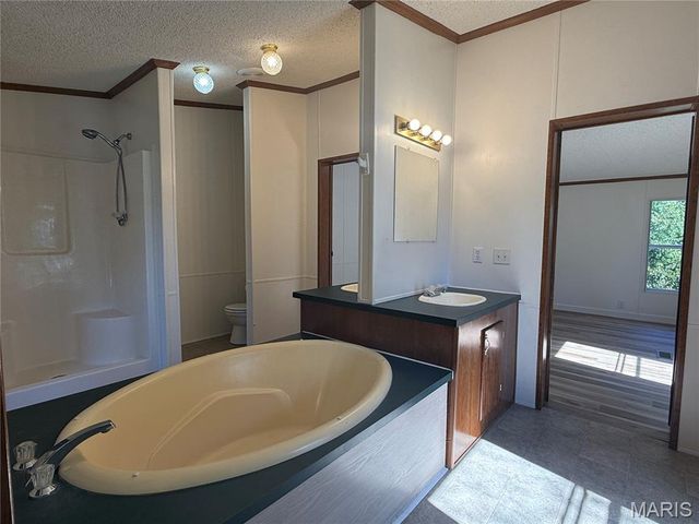 18229 Loyalty Lane, St Robert, MO 65584