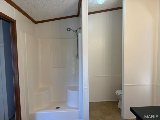 18229 Loyalty Lane, St Robert, MO 65584