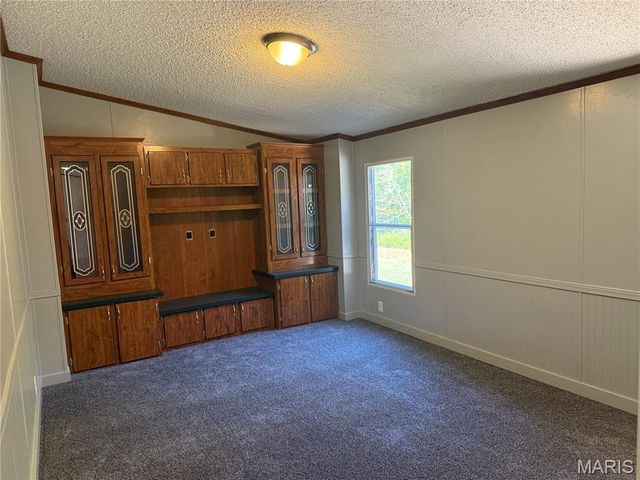 18229 Loyalty Lane, St Robert, MO 65584