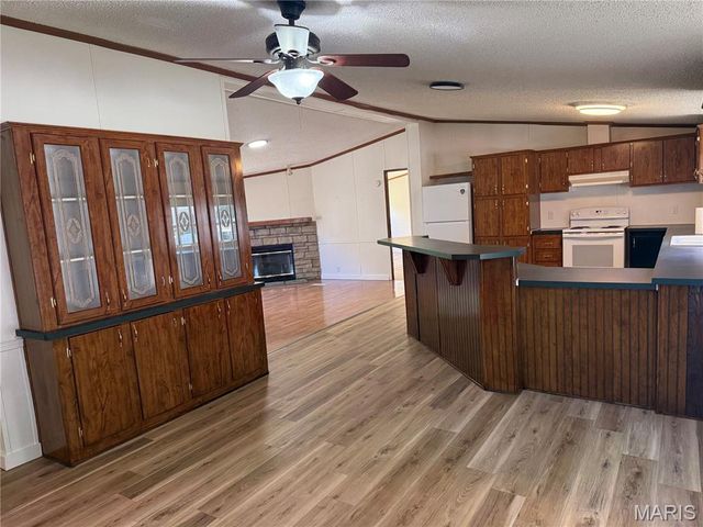 18229 Loyalty Lane, St Robert, MO 65584