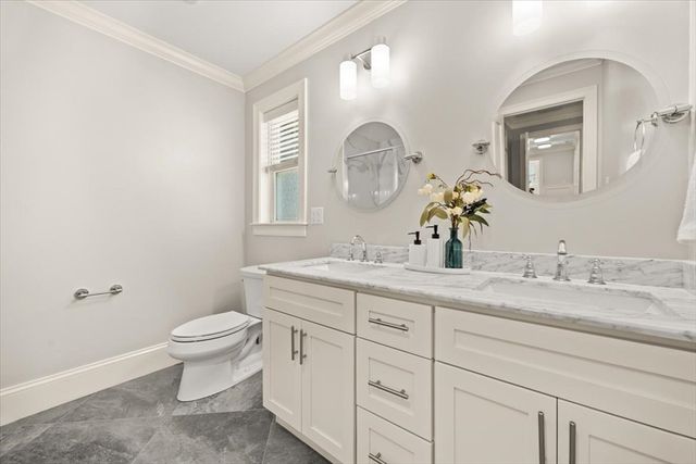 16-26 Dalby St 3, Newton, MA 02458