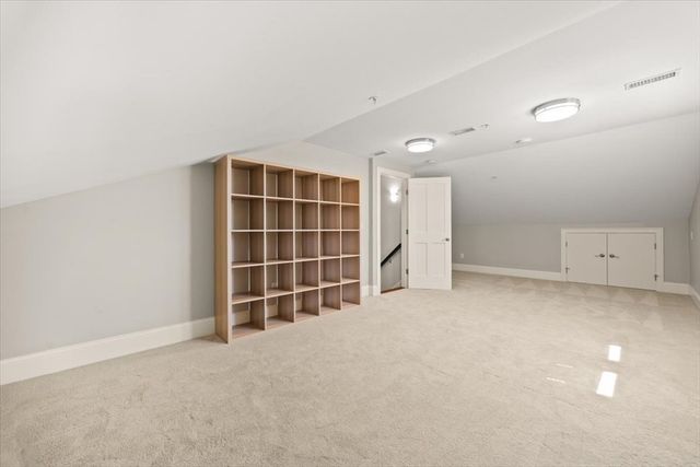 16-26 Dalby St 3, Newton, MA 02458
