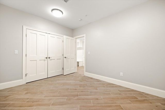 16-26 Dalby St 3, Newton, MA 02458