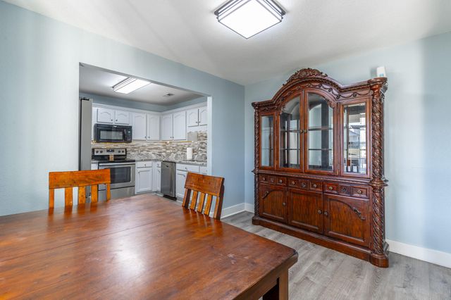 212 Round Tree Drive, Rossville, GA 30741