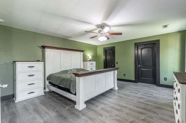 212 Round Tree Drive, Rossville, GA 30741