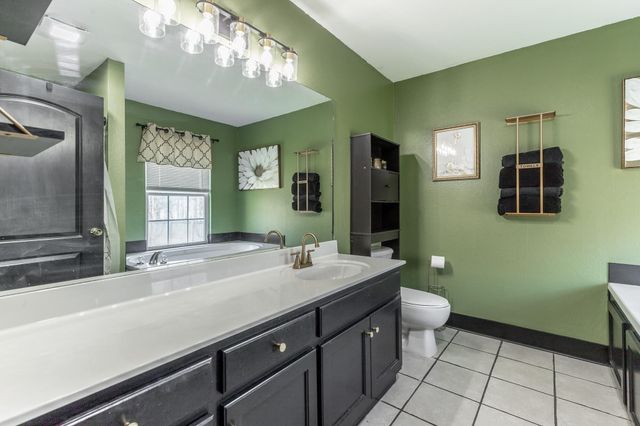 212 Round Tree Drive, Rossville, GA 30741