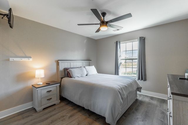 212 Round Tree Drive, Rossville, GA 30741