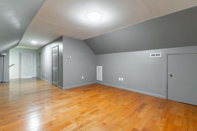 212 Round Tree Drive, Rossville, GA 30741