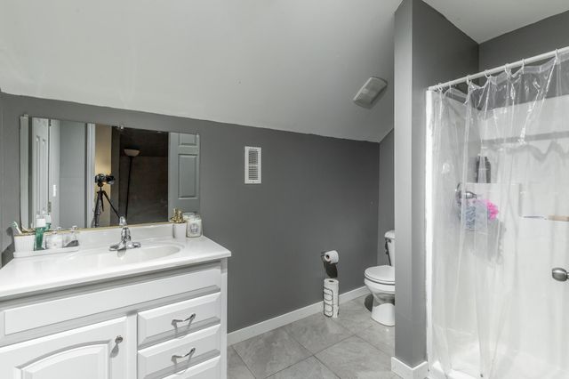 212 Round Tree Drive, Rossville, GA 30741