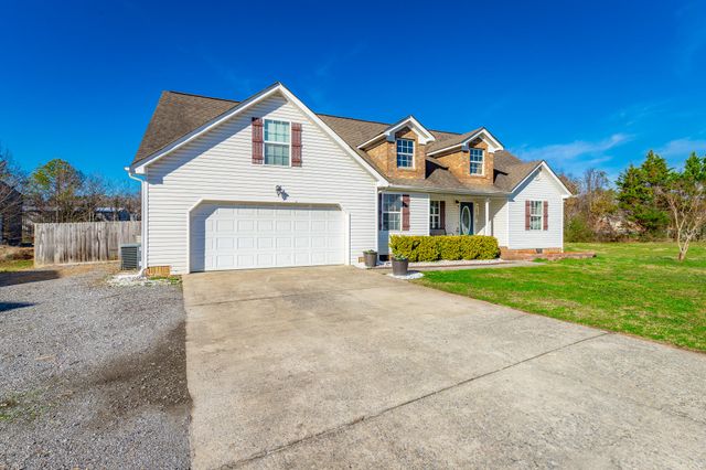 212 Round Tree Drive, Rossville, GA 30741