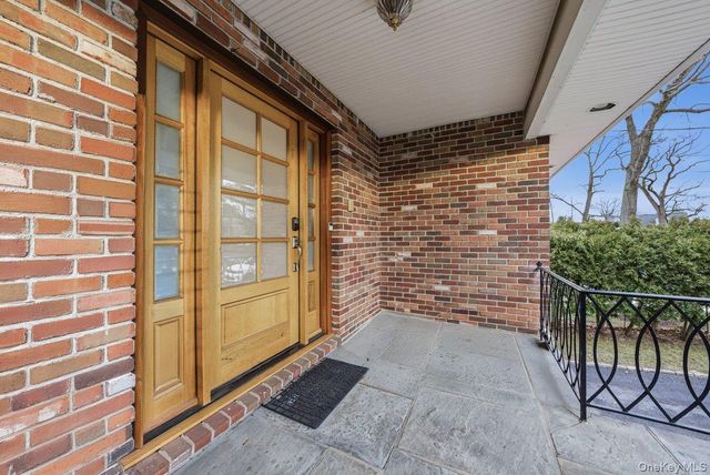 41 Tyndale Place, Yonkers, NY 10701