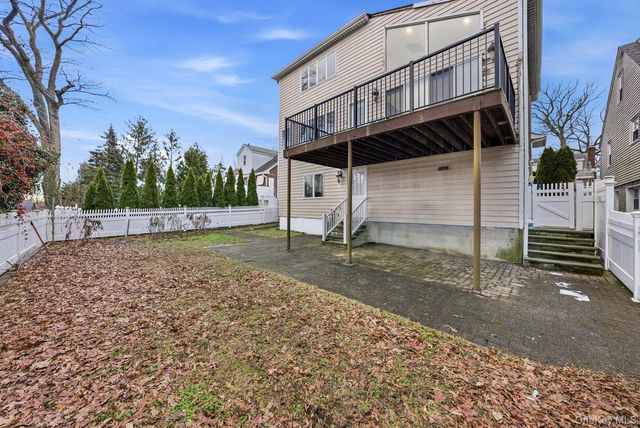 41 Tyndale Place, Yonkers, NY 10701