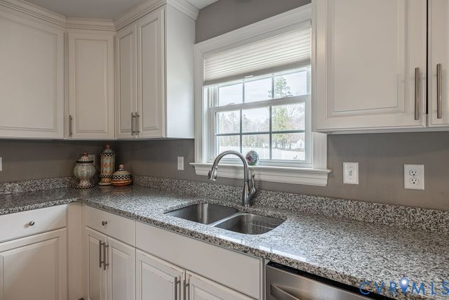 241 Pleasant View Dr, King William, VA 23009