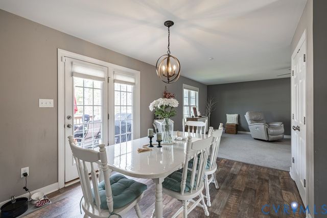 241 Pleasant View Dr, King William, VA 23009