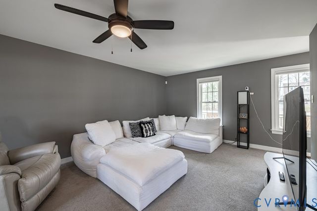 241 Pleasant View Dr, King William, VA 23009