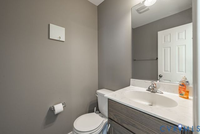 241 Pleasant View Dr, King William, VA 23009