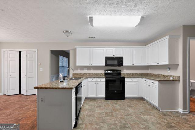 6463 Castle Court Way, Lithonia, GA 30058