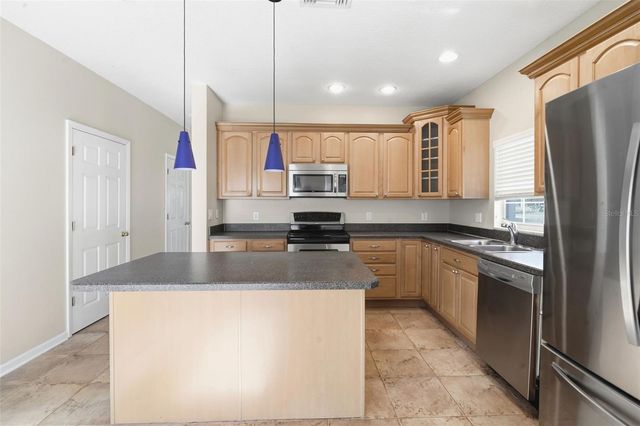 8905 SILK BAY PLACE, Orlando, FL 32827