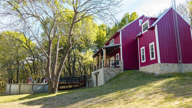 459 County Road 4600, Trenton, TX 75490