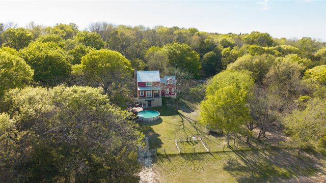 459 County Road 4600, Trenton, TX 75490