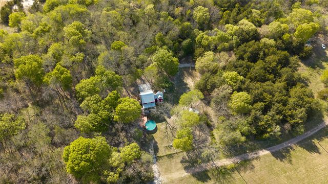 459 County Road 4600, Trenton, TX 75490