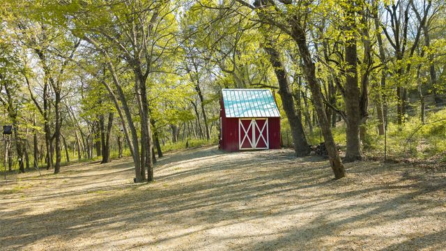 459 County Road 4600, Trenton, TX 75490