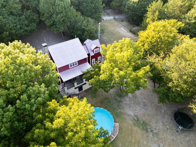 459 County Road 4600, Trenton, TX 75490