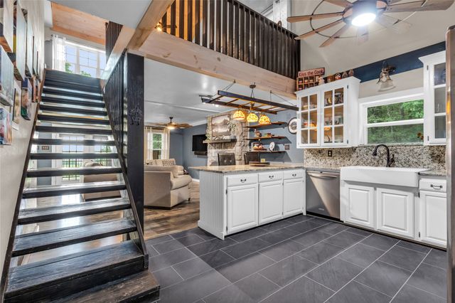 459 County Road 4600, Trenton, TX 75490