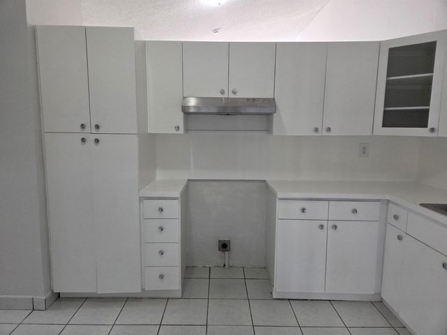 4432 NW 185th Street 4432, Miami Gardens, FL 33055