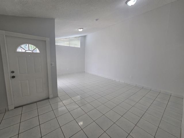 4432 NW 185th Street 4432, Miami Gardens, FL 33055