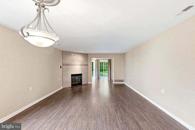 10 MADISON CT, Mount Laurel, NJ 08054