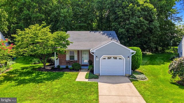 10 MADISON CT, Mount Laurel, NJ 08054