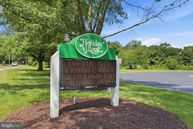 10 MADISON CT, Mount Laurel, NJ 08054