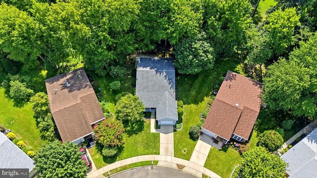 10 MADISON CT, Mount Laurel, NJ 08054
