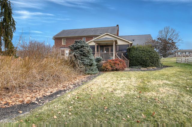 105 Kingfisher Court, Kingsport, TN 37663