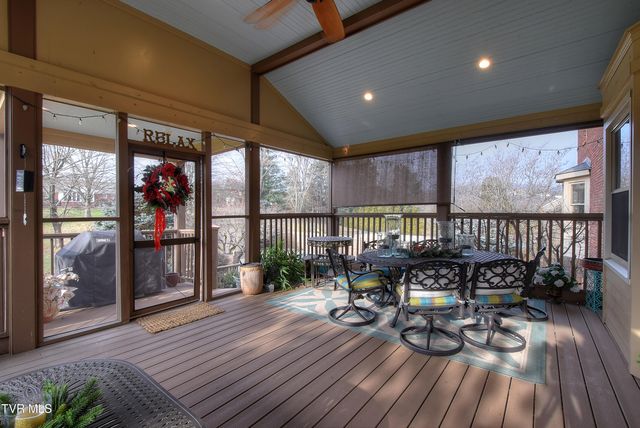 105 Kingfisher Court, Kingsport, TN 37663