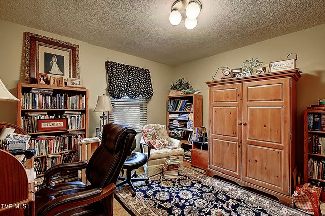 105 Kingfisher Court, Kingsport, TN 37663