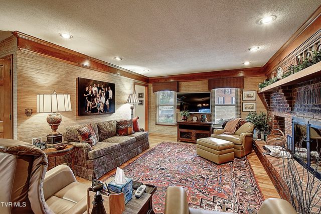 105 Kingfisher Court, Kingsport, TN 37663