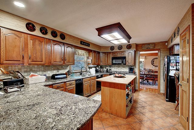 105 Kingfisher Court, Kingsport, TN 37663