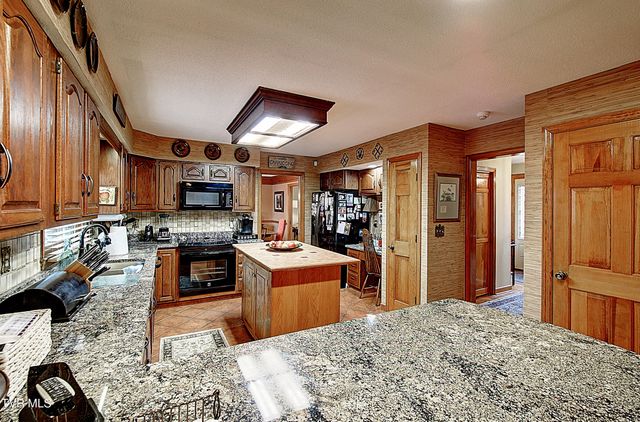 105 Kingfisher Court, Kingsport, TN 37663