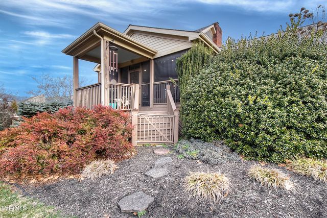 105 Kingfisher Court, Kingsport, TN 37663